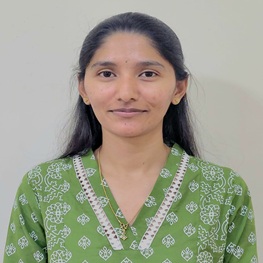 Dr. Kavyashree D